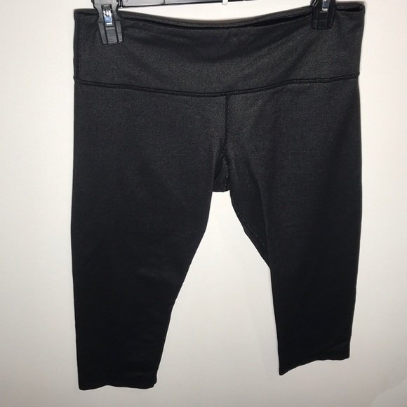 Lululemon Wunder Under Cropped Leggings - Picture 3 of 8